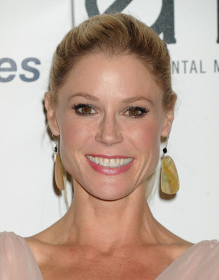 photo 25 in Julie Bowen gallery [id644803] 2013-11-08 00:00:00