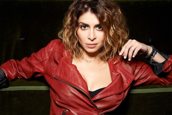 Julie Zenatti pic #738826