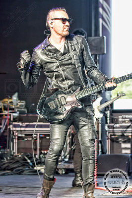 Julien-K pic #1056995