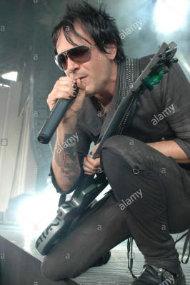 Julien-K pic #1177047