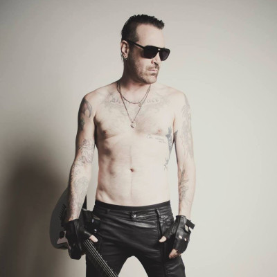Julien-K pic #1029107