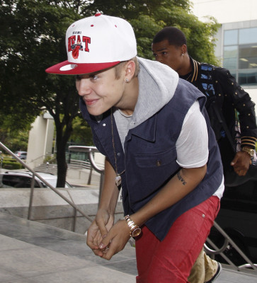 Justin Bieber pic #507343