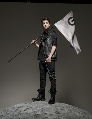 photo 4 in Bieber gallery [id642681] 2013-10-29 00:00:00