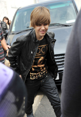 photo 9 in Justin Bieber gallery [id270785] 2010-07-16 00:00:00
