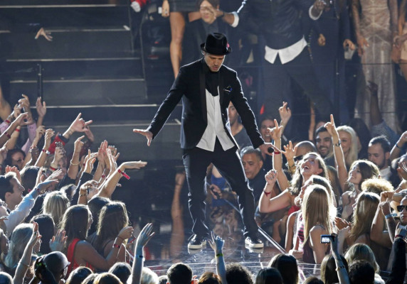photo 19 in Justin Timberlake gallery [id629658] 2013-09-02 00:00:00