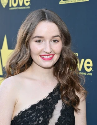 Kaitlyn Dever pic #1309691