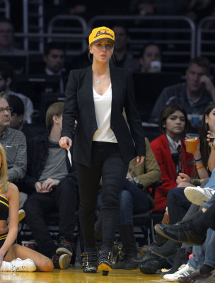 Kaley Cuoco pic #661730