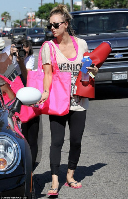 Kaley Cuoco pic #633662
