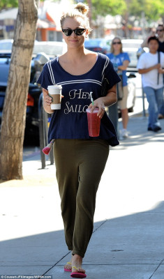 Kaley Cuoco pic #642325