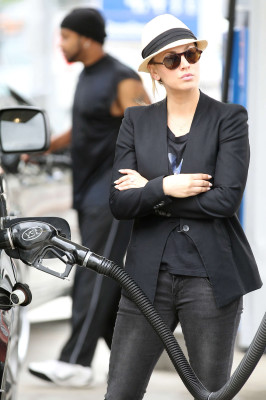 Kaley Cuoco pic #642330