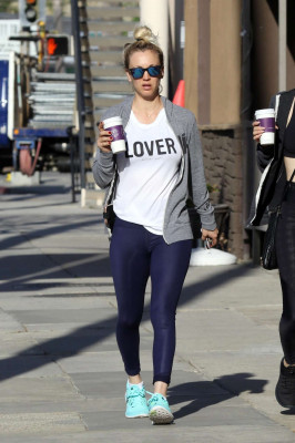 Kaley Cuoco pic #1028685