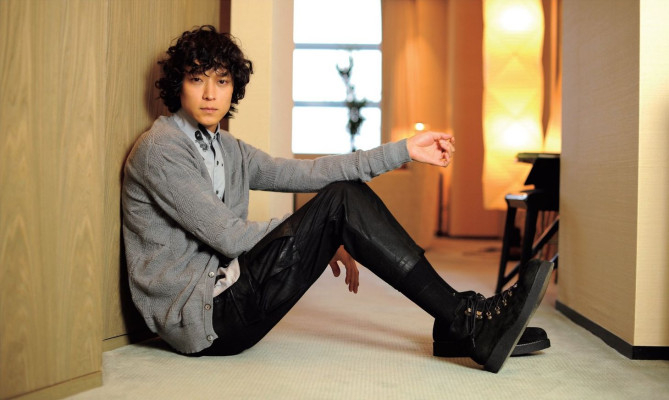 Kang Dong Won pic #892224