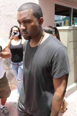 photo 26 in Kanye gallery [id512560] 2012-07-20 00:00:00