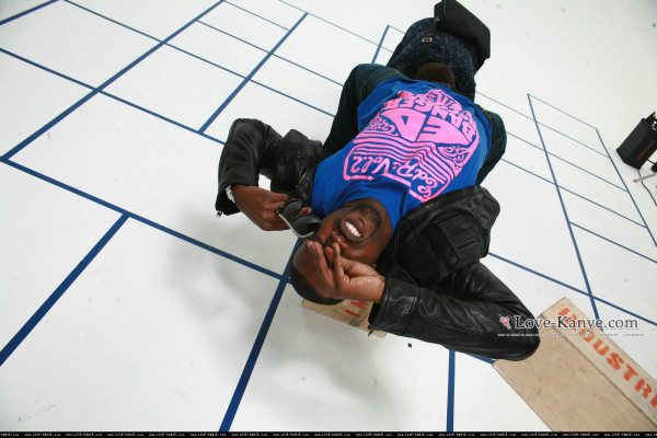 photo 7 in Kanye West gallery [id200429] 2009-11-16 00:00:00