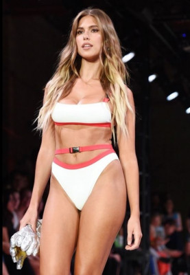 Kara del Toro pic #1046728