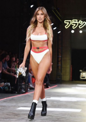 Kara del Toro pic #1046730