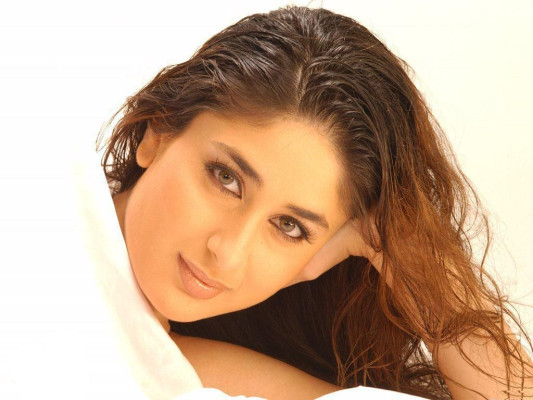 photo 29 in Kareena Kapoor gallery [id430473] 2011-12-16 00:00:00