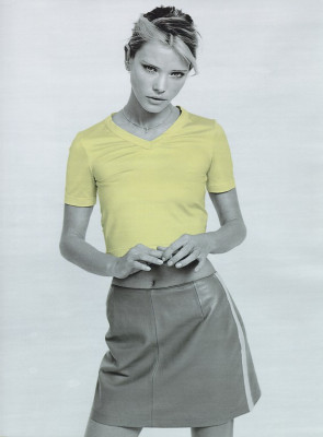 Karen Ferrari pic #1007