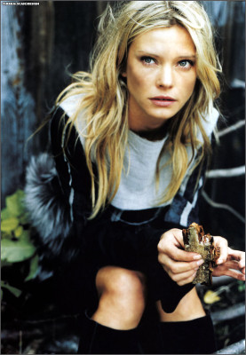 Karen Ferrari pic #1014
