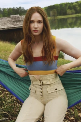 Karen Gillan pic #1305351