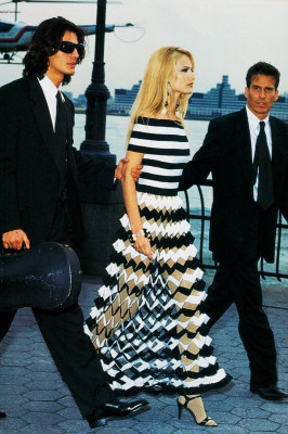 Karen Mulder ~ L'Officiel France September 1995 by Jean Daniel Lorieux