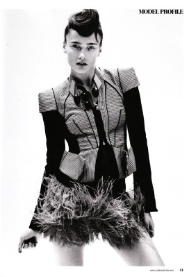 Karmen Pedaru pic #343609