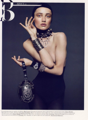 Karmen Pedaru pic #342363