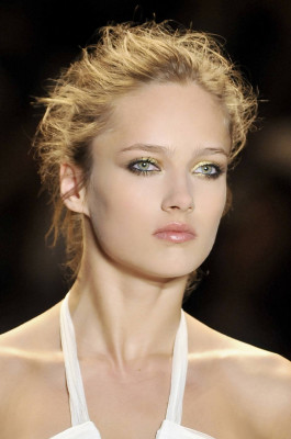 Karmen Pedaru pic #339494