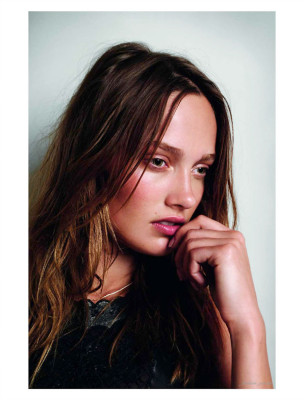 Karmen Pedaru pic #540970