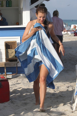 photo 3 in Kate Walsh gallery [id561827] 2012-12-20 00:00:00