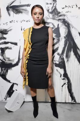 Katerina Graham pic #914155