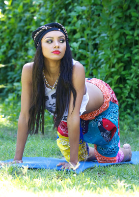 Katerina Graham pic #542165