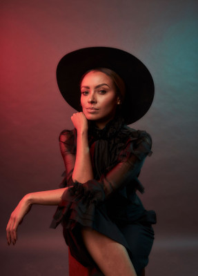Katerina Graham pic #909412