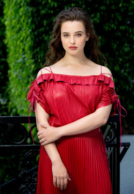 Katherine Langford pic #947639