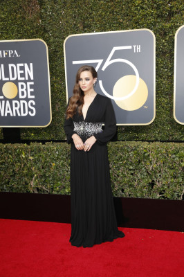 Katherine Langford pic #1022376