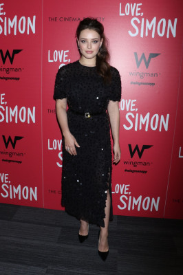 Katherine Langford pic #1019114