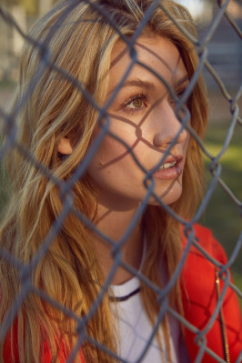 Katherine McNamara pic #1114864