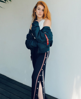 Katherine McNamara pic #956350