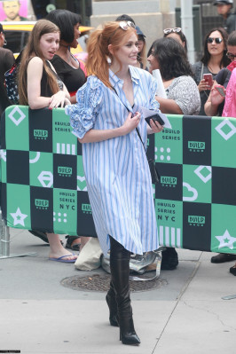 Katherine McNamara pic #956450