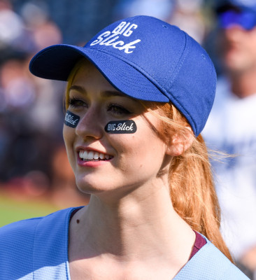 Katherine McNamara pic #1041534