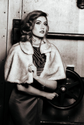 Katherine McNamara pic #1005501