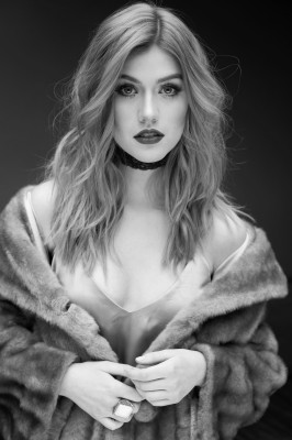 Katherine McNamara pic #1005495