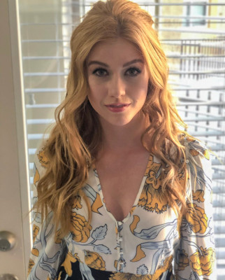 Katherine McNamara pic #1041687