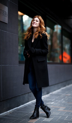 Katherine McNamara pic #978241