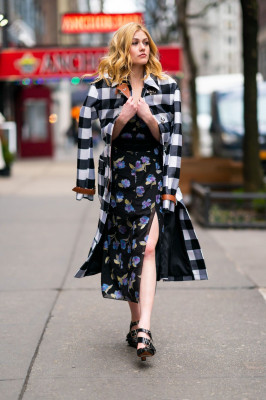 Katherine McNamara pic #1104493