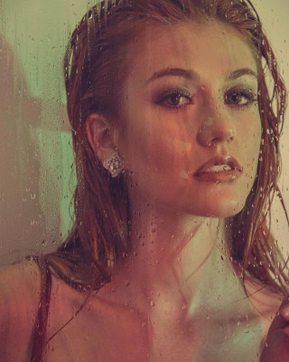 Katherine McNamara pic #1293422