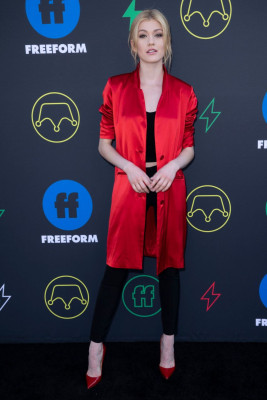 Katherine McNamara pic #1118578