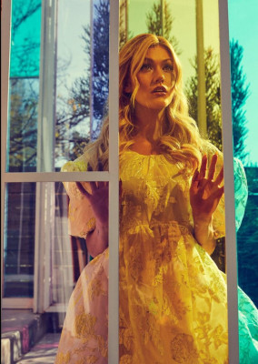 Katherine McNamara pic #1245899