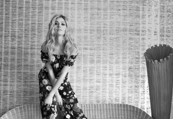 Katherine McNamara pic #1192469