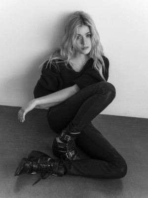 Katherine McNamara pic #1159719